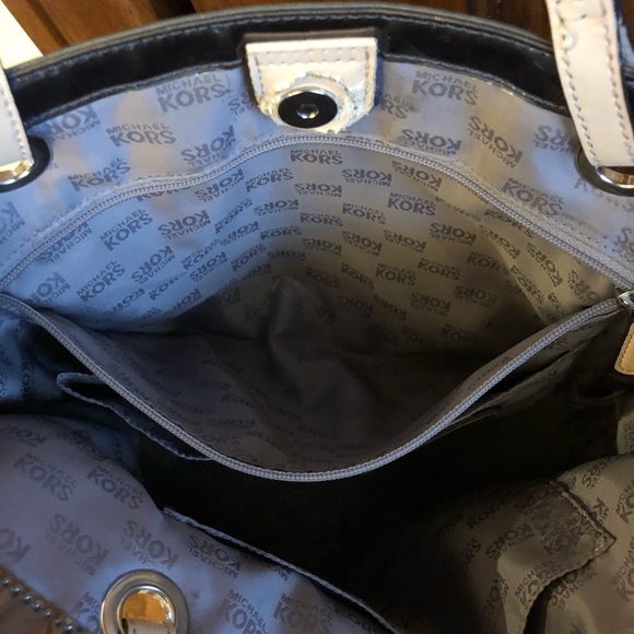 Michael Kors bag - Picture 4 of 8